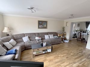 Lounge- click for photo gallery